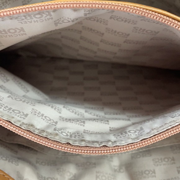 MICHAEL KORS Large MariGold Leather Satchel/Tote Bag - Picture 10 of 10